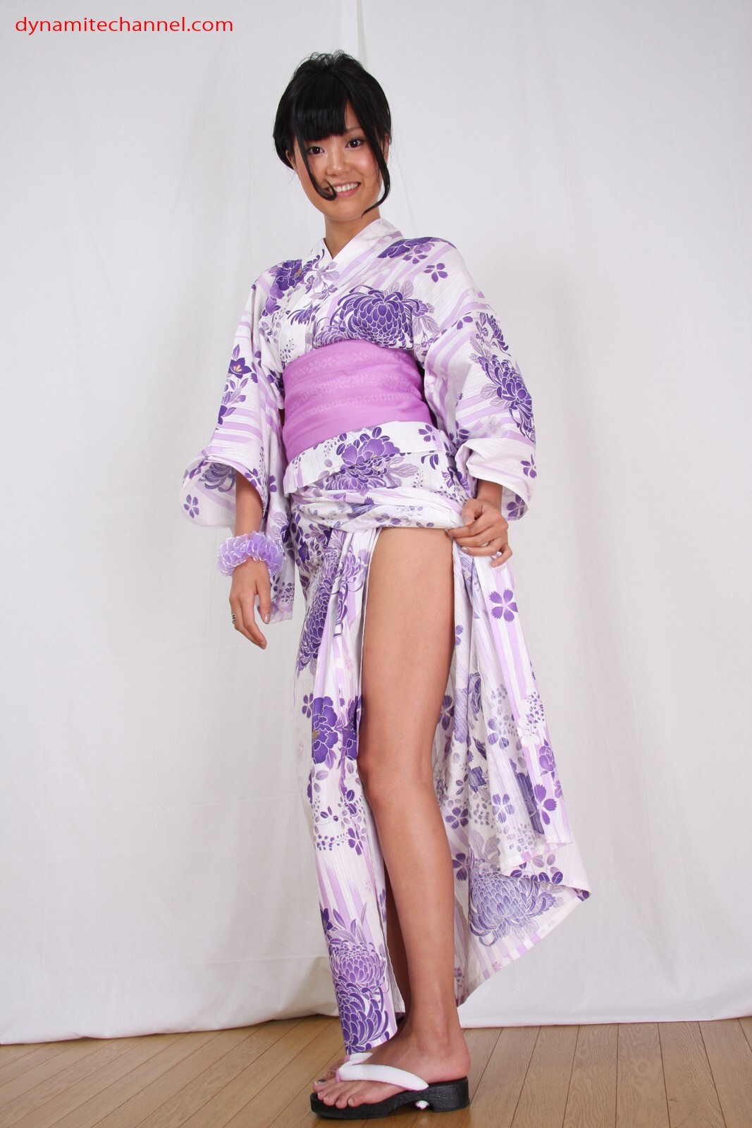 [D-CH] 2012.08.07 『琥珀うた』高清诱惑制服丝袜美女